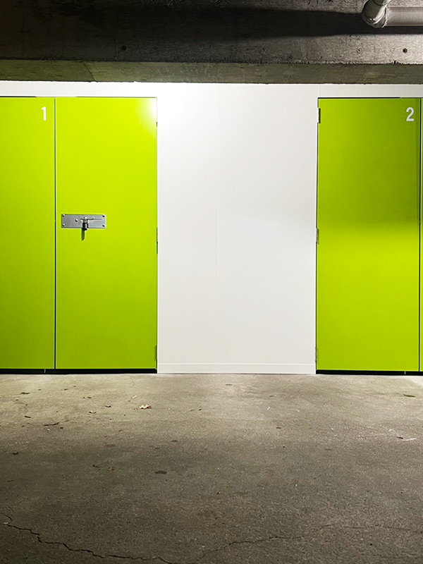 バイクガレージ